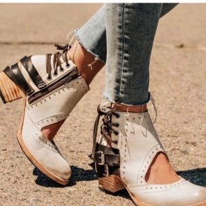 Freebird ankle boots “Desert” size 8